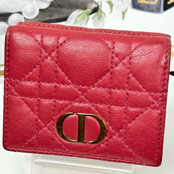 DIOR Cannage Quilted Compact Trifold Wallet ๐โค๏ธ๐ฅ - Picture 10 of 17